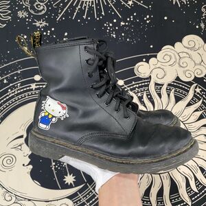 Dr Martens Hello Kitty Jadon Womens Platform Boots Size 5 Anime Y2K Streetwear